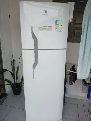 Geladeira Electrolux DFN41