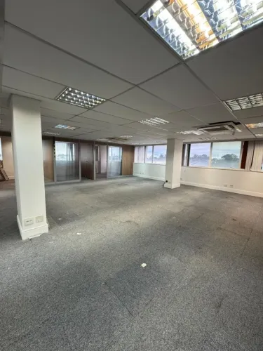 Andar Corporativo para alugar, 240 m² por R$ 12.050,00/mês - Granja dos Cavaleiros - Macaé