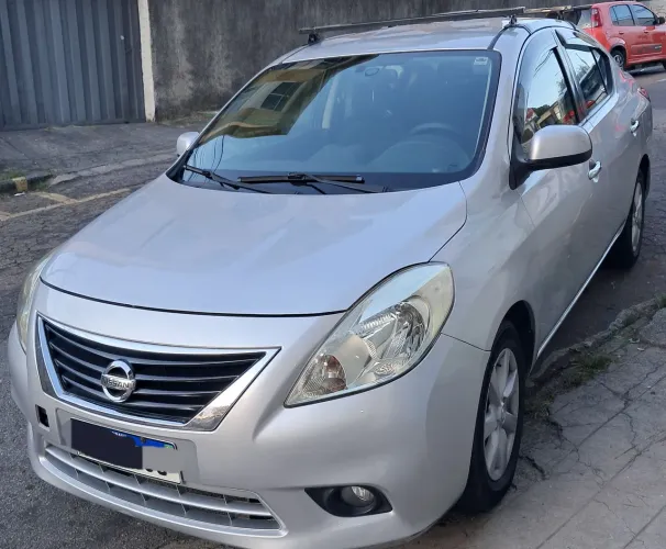 Nissan Versa SL 1.6 16V Flex Fuel 4P Mec. 2013