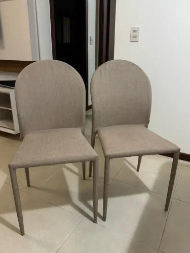 Kit 2 cadeiras Tok&Stok tecido linho
