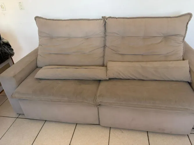 Sofá retrátil 2,15m