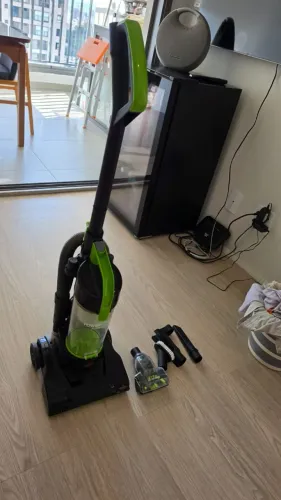 Vendo Aspirador vertical importado da marca americana Bissell