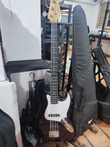 Contrabaixo 4 cordas jazzbass PHX passivo preto JB Cs com capa e alça Basso