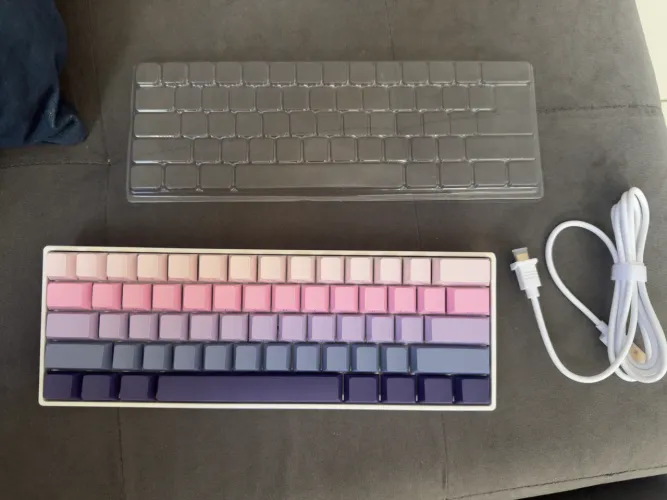 Teclado magnético akko monsgeek fun60 MAX Tri-mode