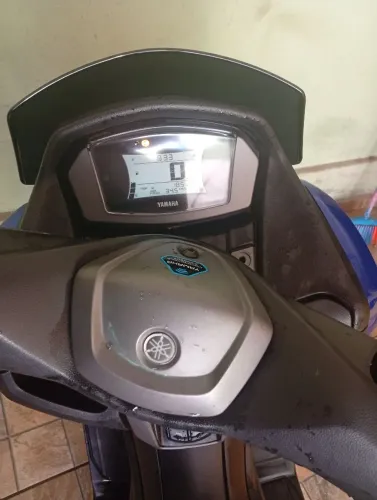 Vende-se uma m Max muito nova aceito cartão com juros da máquina