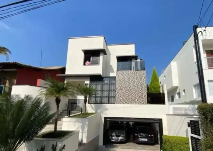 SOBRADO A VENDA COND. FECHADO - ISOLADO- 293M TABOÃO