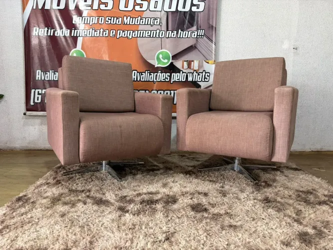 Poltronas ótimas !!Sistema giratório , a base de aço inox resistente 499 CADA