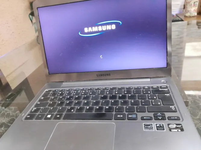 Notebook i5 Samsung 