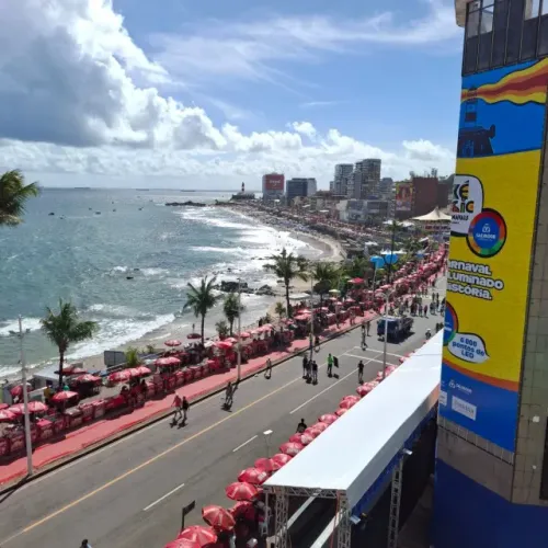 Carnaval 2027 - Vaga Apt 3 Qts na Barra (Salvador) - Vista Mar/Farol (29/01 a 10/02)