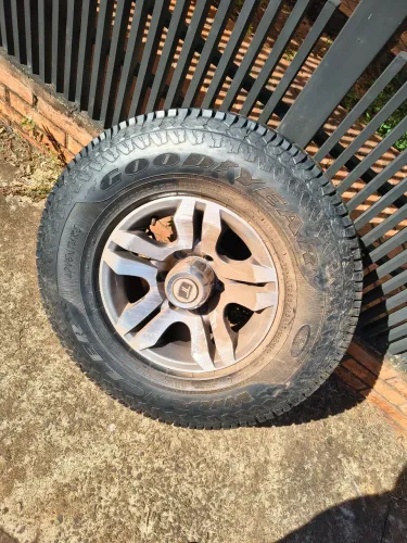 Pneu 255/70 R15