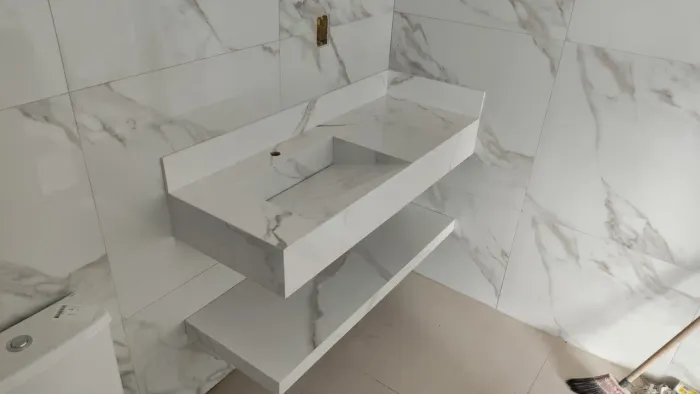 Loja e fábrica de produtos esculpidos em porcelanato.