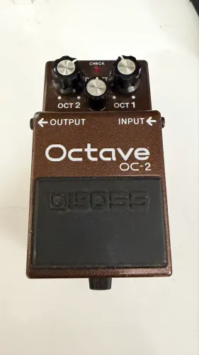 Pedal Boss OC2 octave/oitavador