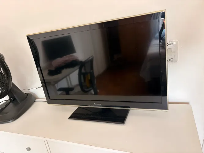 Tv 32 polegadas + chromecast