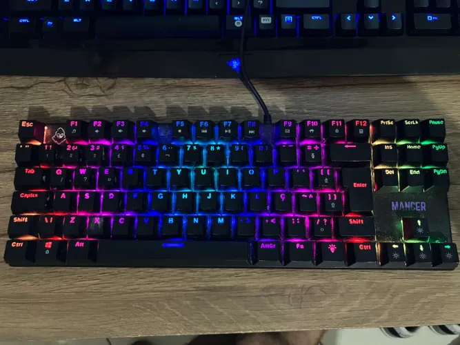 Teclado Gamer Mecânico MANCER Ghoul MK2, não funciona A e D