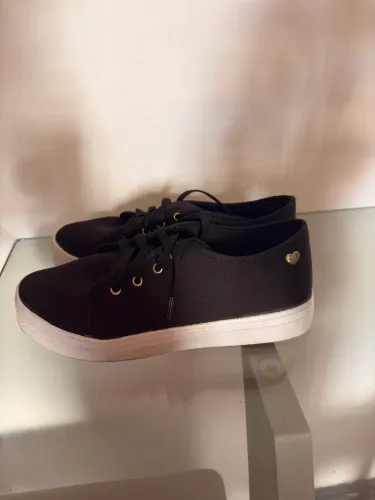Tênis feminino preto 36