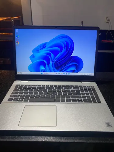Dell Inspiron 3501