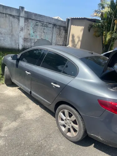 Renault Fluence Sedan Privilège 2.0 16V Flex AUT 2011