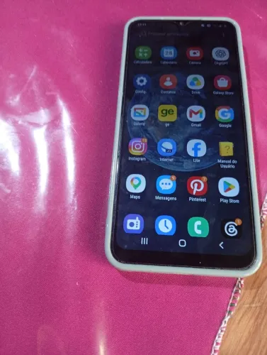 Vende se um celular A 03 cores