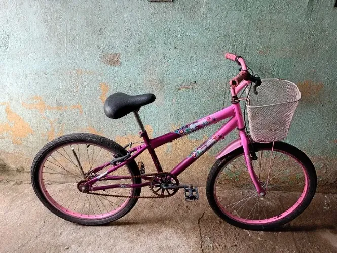Bicicleta Caloi aro 24 em bom estado 