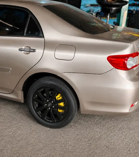 Troco 4 rodas originais do Corolla aro 16 em rodas 18 s/ soldas e amassos