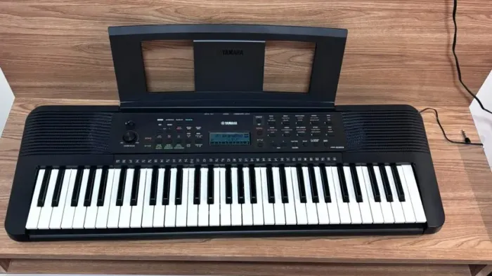 Yamaha PSR-E283 - Muito Novo - Pouco Uso