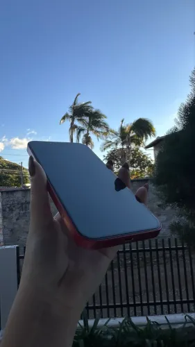 iPhone 13 RED 256GB ?