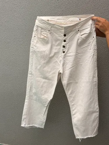 Calça Branca Feminina Tamanho G - Botões Frontais