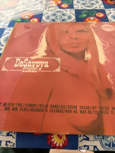 VINIL