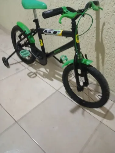 Bicicleta aro 16 tudo funcionando 260
