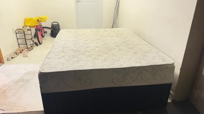Cama de casal nova
