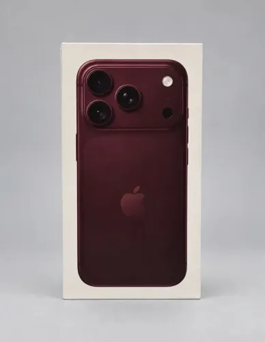 iPhone 18 Pro Bordo Lacrado