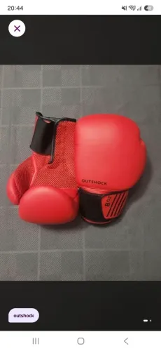 Luvas de boxe iniciante seminova Outshock