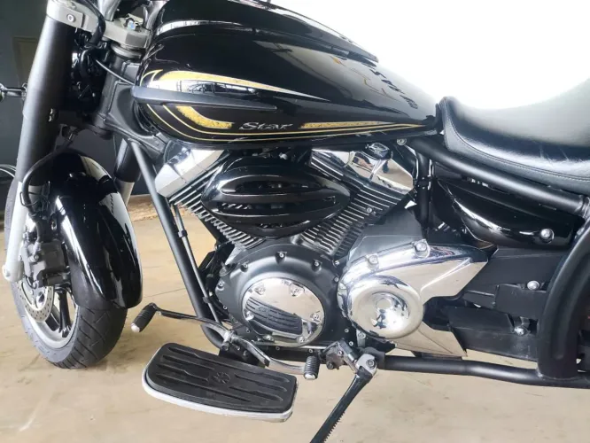 Yamaha XVS 950A MIDNIGHT STAR