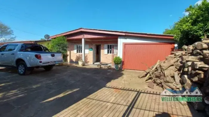 Velleda oferece espetacular sítio com bela casa em condomínio fechado, Águas Claras