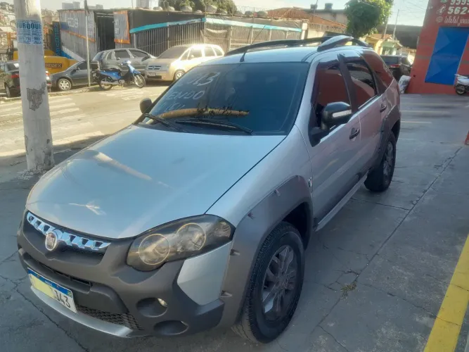 Fiat Palio Weekend Adventure Locker 1.8 Flex 2013