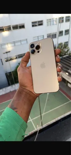 iPhone 13 Pro Max gold