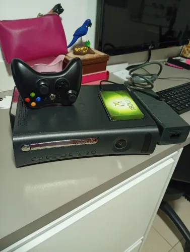 Xbox 360 FAT (Arcade) excelente estado.leia o anúncio com atenção 