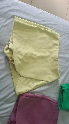 Short zara tamanho  p 35 cada. 