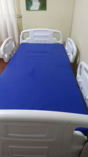 Vendo cama hospitalar elétrica