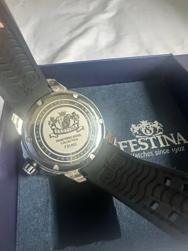 Relógio Festina Diver, preto com detalhes em azul