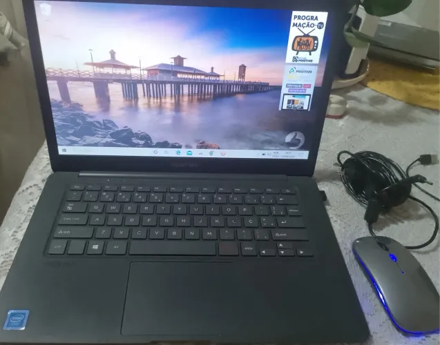 Vendo urgente notebook