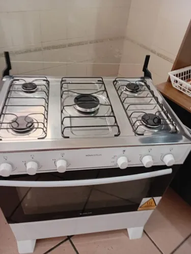 Vendo Fogão Mônaco Plus Bivolt com 5 bocas