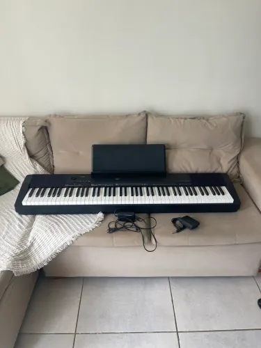 Piano Digital Casio CDP-135 - Excelente estado