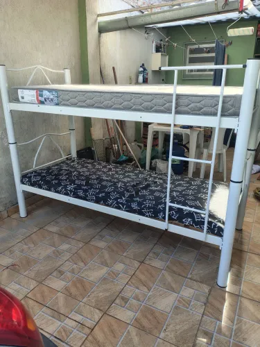 Vendo Beliche com Colchão 