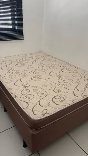 Cama box e colchão herval durabili espuma D45 Casal 138x188