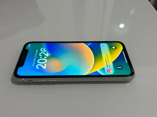 iPhone 11