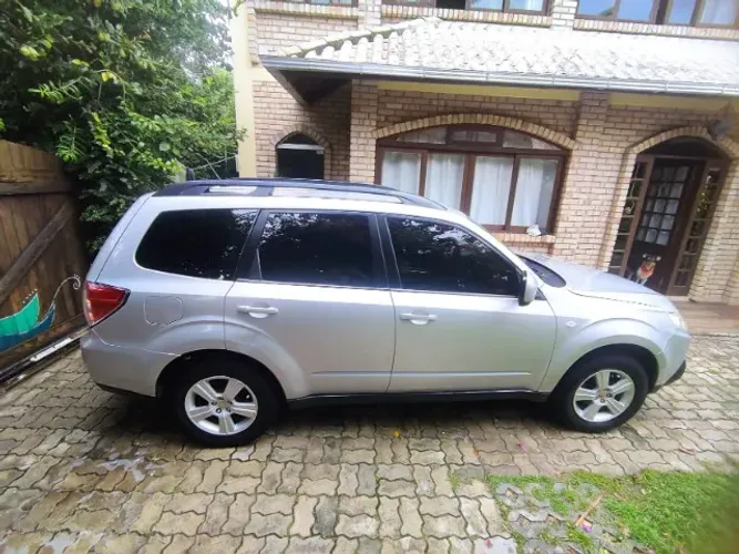 Subaru Forester 2.0/2.0 S 4X4 Aut. 2010