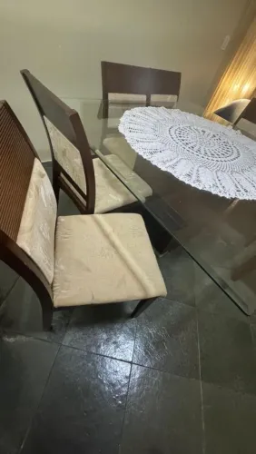Mesa de jantar 8 cadeiras