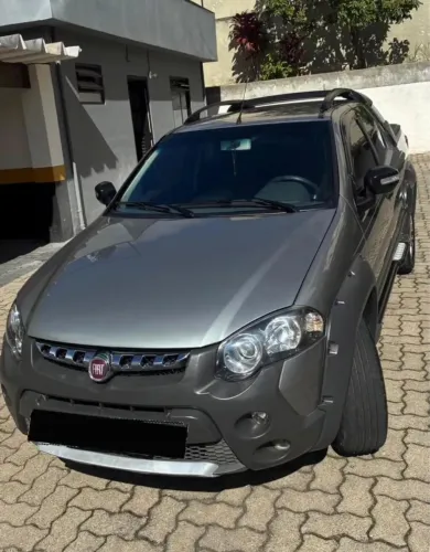 Fiat Strada Adventure1.8/ 1.8 Locker Flex CD 2015