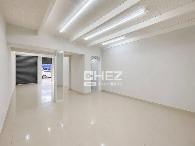 Loja Comercial para Locação no Centro de Cabo Frio com 55m² e Mezanino